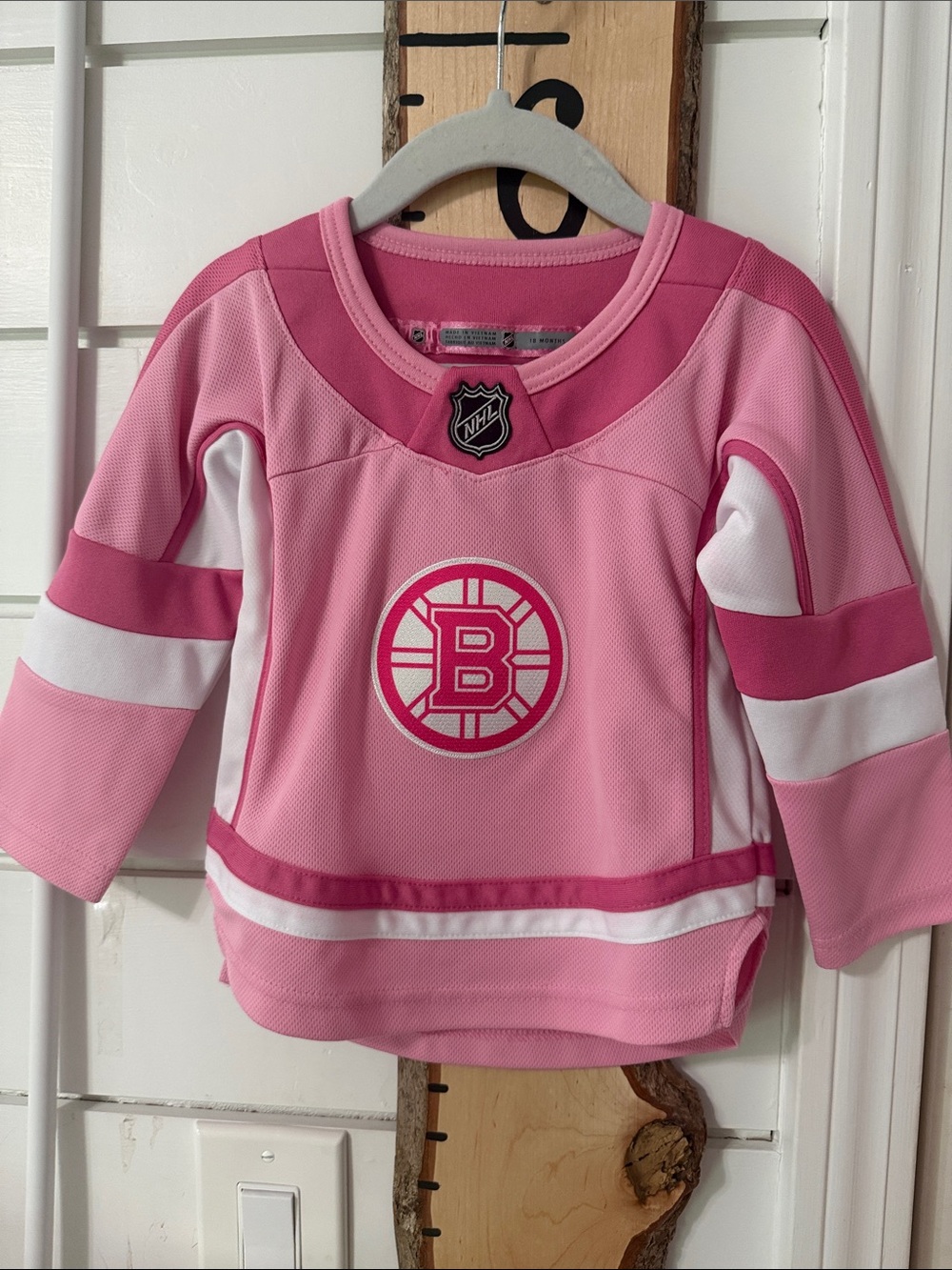 NHL Pink & White Boston Bruins Kids Hockey Jersey